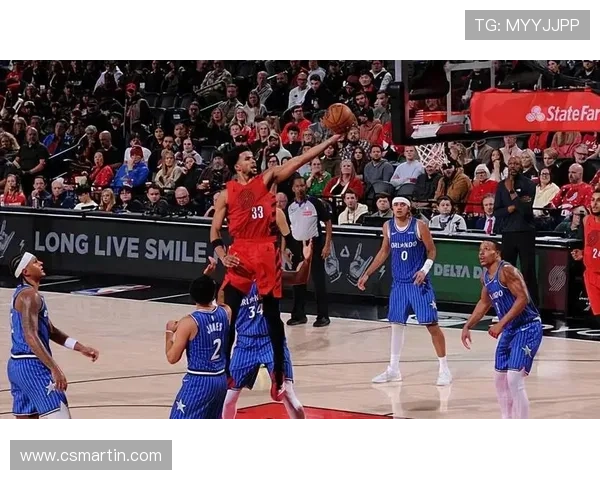 卡马拉全能表现助力球队胜利11投5中贡献13分7篮板3助攻2抢断1盖帽正负值5